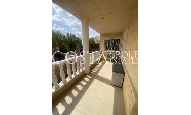 Herverkoop - Villa -
Algorfa