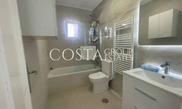 Herverkoop - Villa -
Orihuela Costa - Playa Flamenca