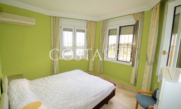 Revente - Villa -
Guardamar del Segura - Guardamar del Segura Centro