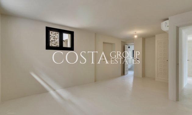 Resale - Villa -
Benissa - Benissa Centro