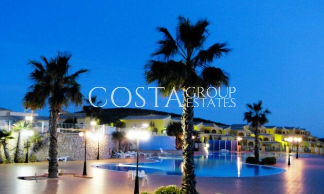 Wiederverkauf - House -
Benitachell - Benitachell Centro