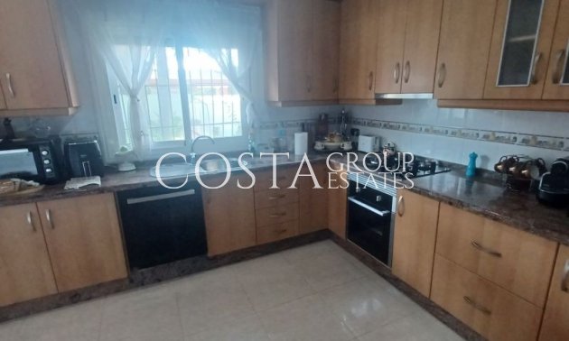 Herverkoop - Villa -
Orihuela Costa