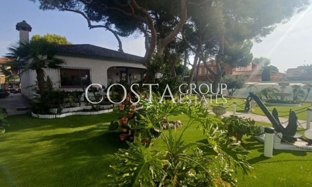 Herverkoop - Villa -
Orihuela Costa