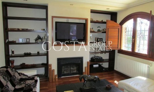 Herverkoop - Villa -
Orihuela Costa - Campoamor