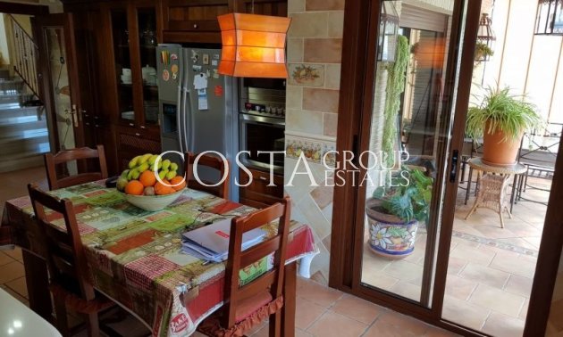 Revente - Villa -
Torrevieja