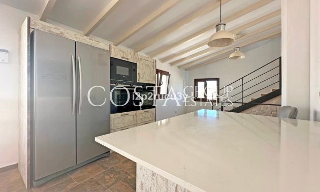 Herverkoop - Villa -
Teulada - Moraira