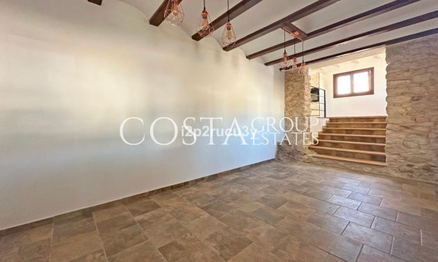 Herverkoop - Villa -
Teulada - Moraira