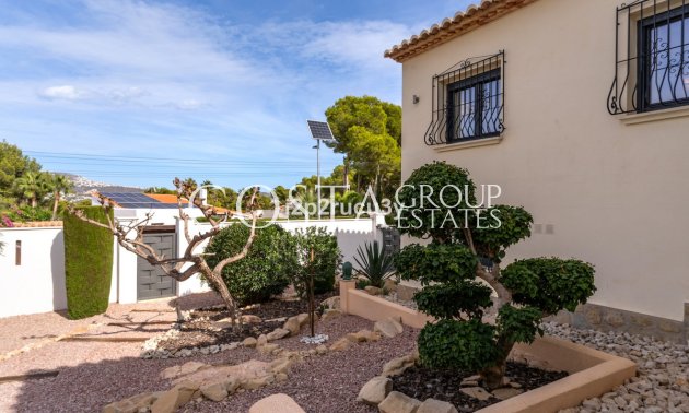 Resale - Villa -
Teulada - Moraira
