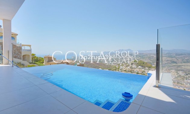 Resale - Villa -
Benitachell - Cumbre Del Sol