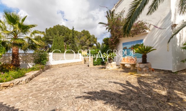 Resale - Villa -
Teulada - Moraira