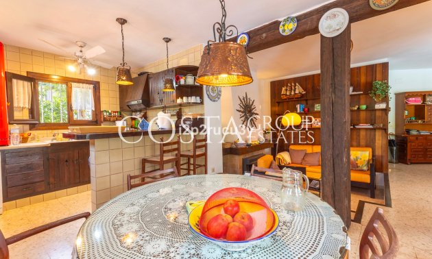 Resale - Villa -
Teulada - Moraira