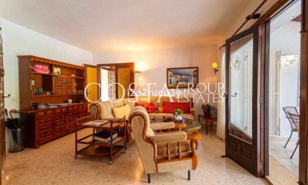 Resale - Villa -
Teulada - Moraira