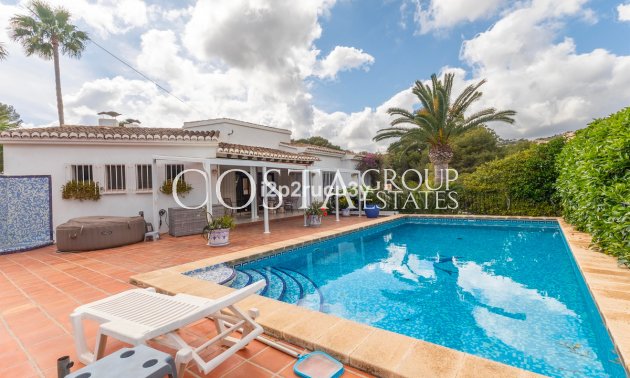 Resale - Villa -
Teulada - Moraira