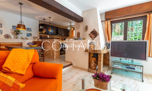 Resale - Villa -
Teulada - Moraira