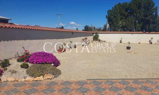 Resale - Villa -
Algorfa