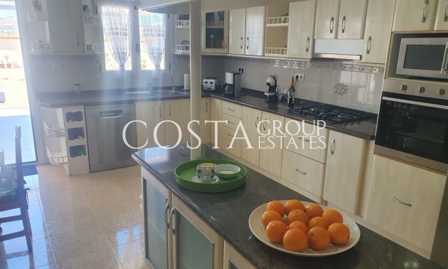 Resale - Villa -
Algorfa