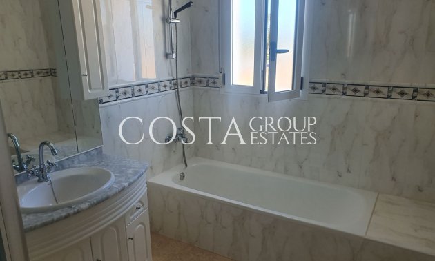 Resale - Villa -
Algorfa