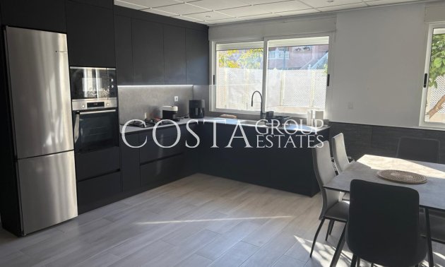 Herverkoop - Huis -
Algorfa