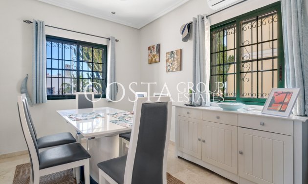 Resale - Villa -
Orihuela Costa