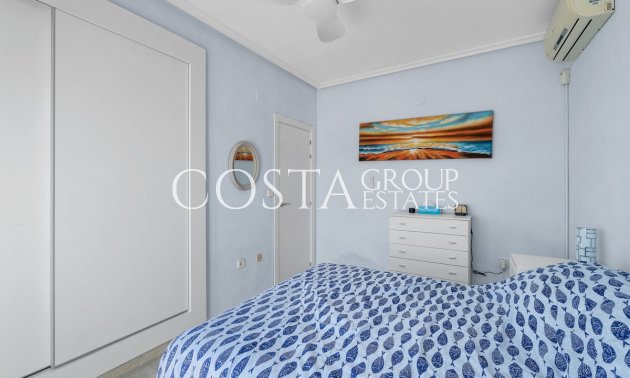 Resale - Villa -
Orihuela Costa