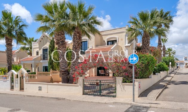 Resale - Villa -
Orihuela Costa