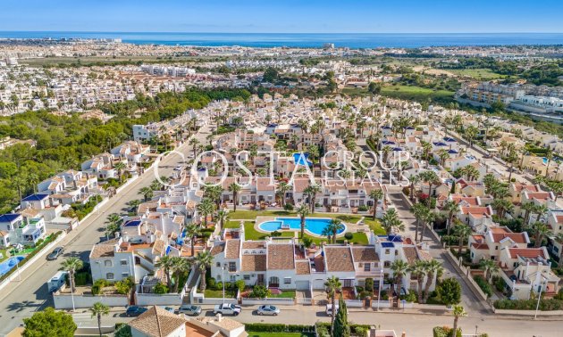 Herverkoop - Huis -
Orihuela Costa - Los Dolses