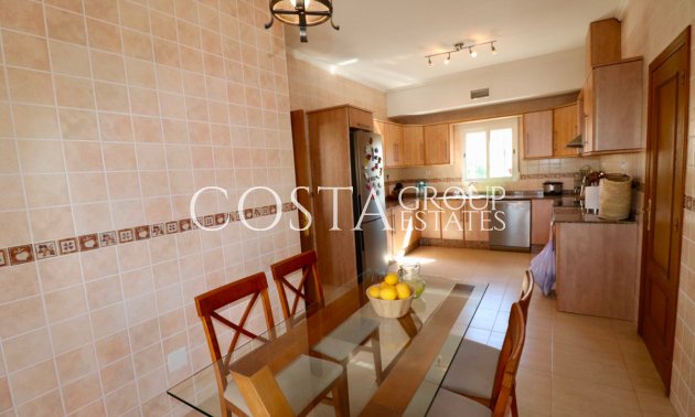 Herverkoop - Villa -
Catral - Catral Centro