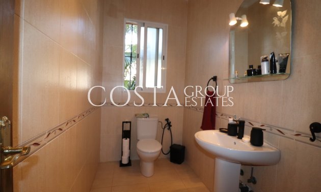 Herverkoop - Villa -
Catral - Catral Centro