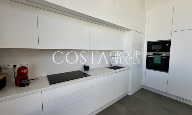 Herverkoop - Villa -
Orihuela Costa - Las Colinas Golf