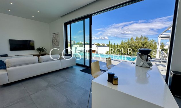 Herverkoop - Villa -
Orihuela Costa - Las Colinas Golf