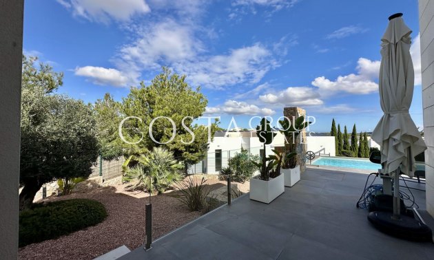 Herverkoop - Villa -
Orihuela Costa - Las Colinas Golf