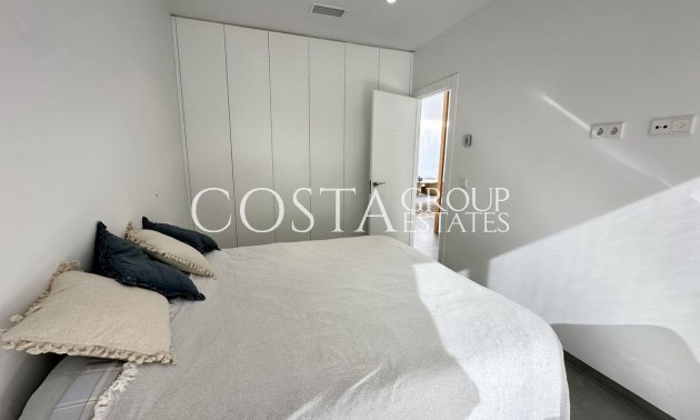 Herverkoop - Villa -
Orihuela Costa - Las Colinas Golf