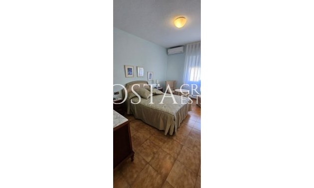 Herverkoop - Villa -
Orihuela Costa - Campoamor