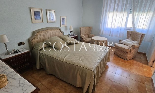 Herverkoop - Villa -
Orihuela Costa - Campoamor