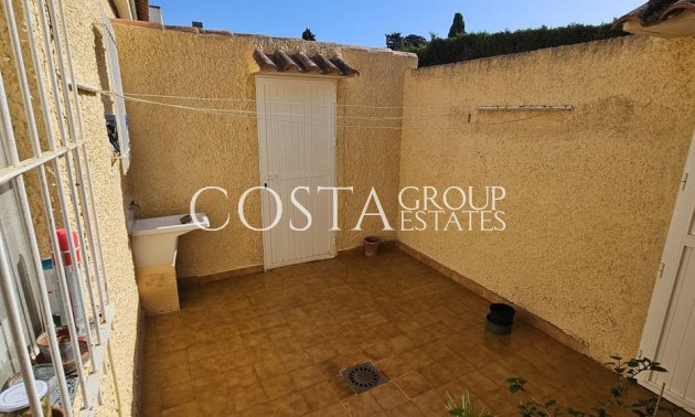 Herverkoop - Villa -
Orihuela Costa - Campoamor