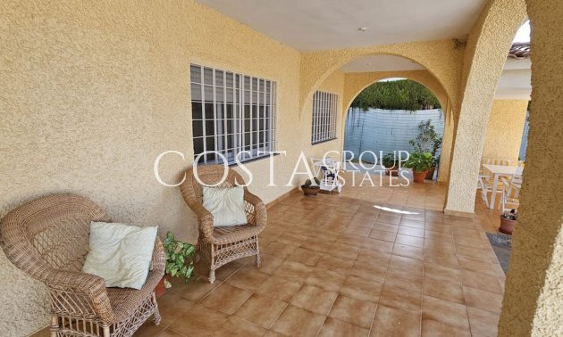 Herverkoop - Villa -
Orihuela Costa - Campoamor