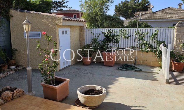 Herverkoop - Villa -
Orihuela Costa - Campoamor