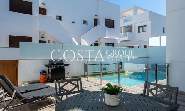 Herverkoop - Villa -
Orihuela Costa - Los Balcones