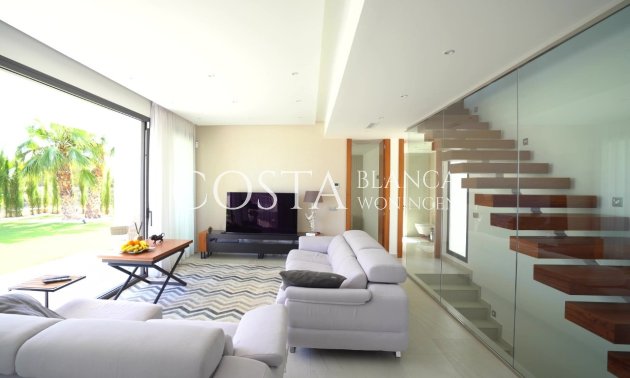 Resale - Villa -
Finestrat - Golf Bahía