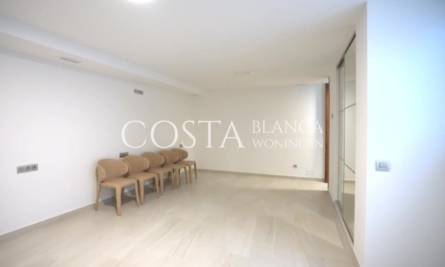 Resale - Villa -
Finestrat - Golf Bahía