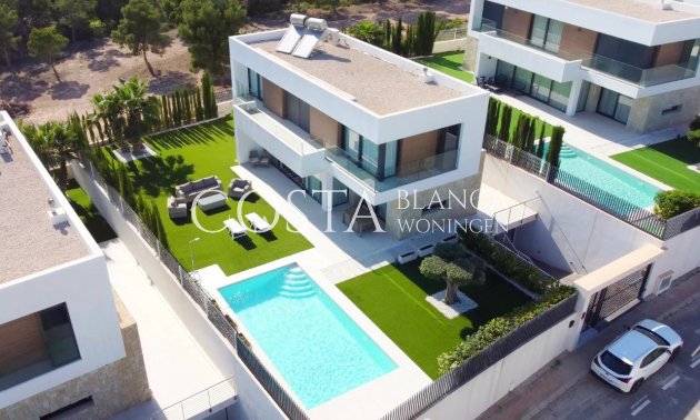 Resale - Villa -
Finestrat - Golf Bahía