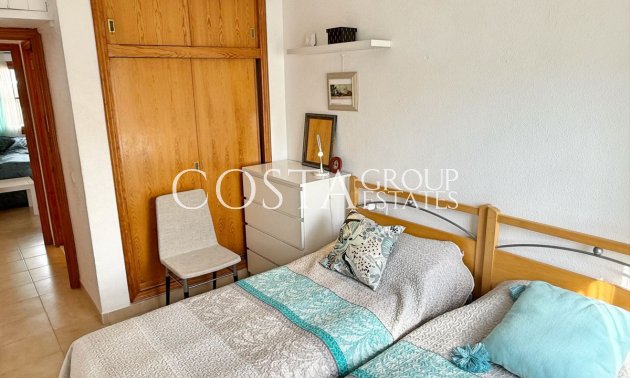 Resale - House -
Torrevieja