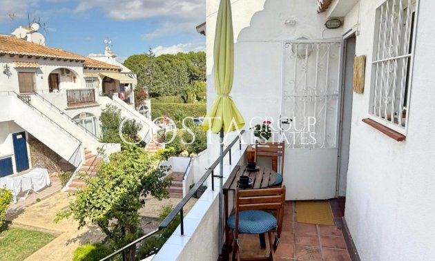 Resale - House -
Torrevieja