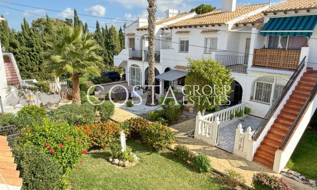 Resale - House -
Torrevieja