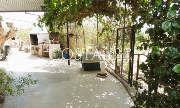 Herverkoop - Villa -
Dolores - Dolores Centro