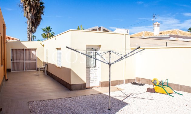 Herverkoop - Villa -
Torrevieja - La Siesta