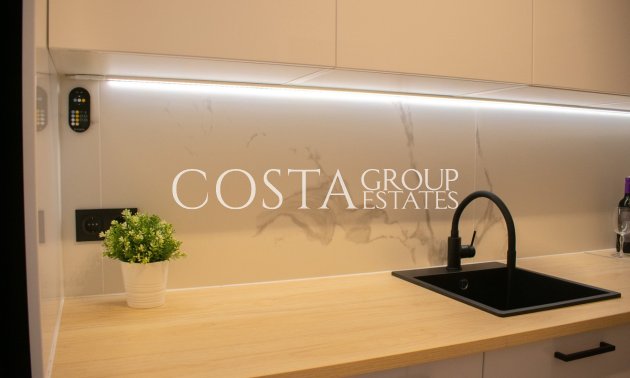 Wiederverkauf - House -
Orihuela Costa - Punta Prima