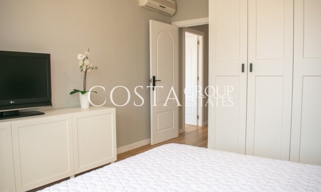 Wiederverkauf - House -
Orihuela Costa - Punta Prima