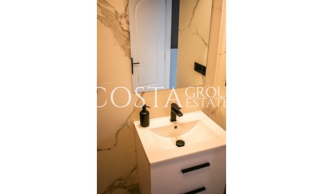 Wiederverkauf - House -
Orihuela Costa - Punta Prima