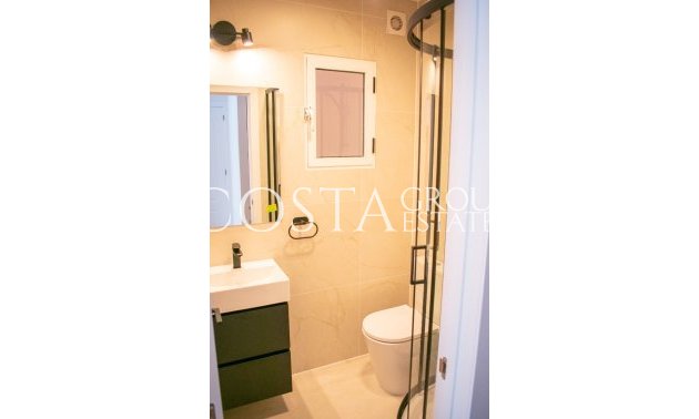 Wiederverkauf - House -
Orihuela Costa - Punta Prima